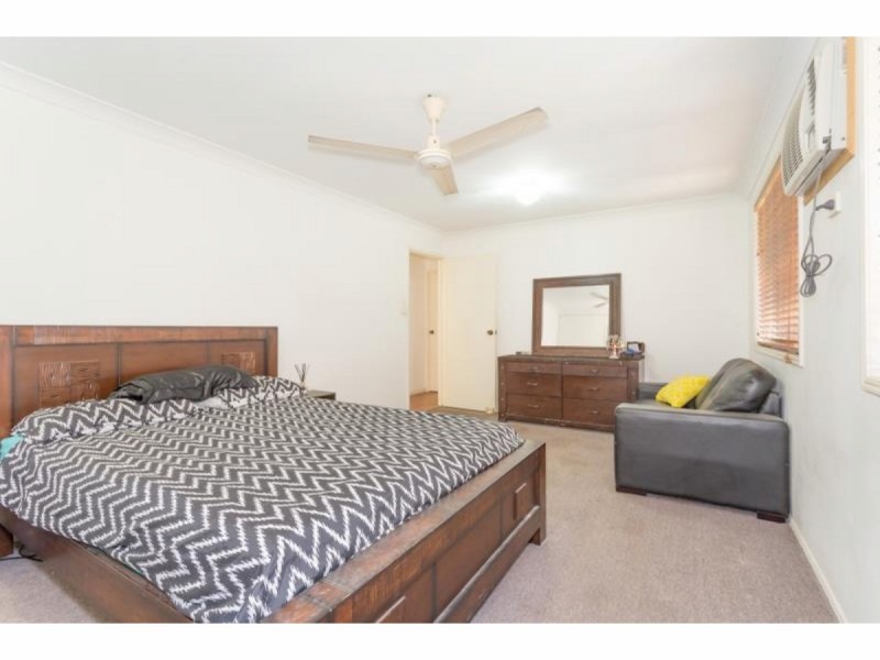 2 Viv Close, Parkhurst QLD 4702